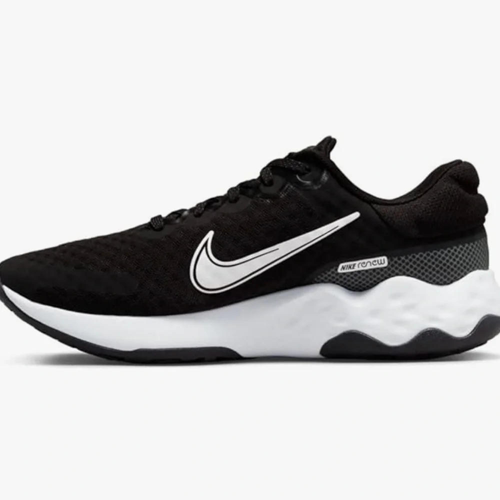 Nike Women's Gymnastics Road Running Shoes